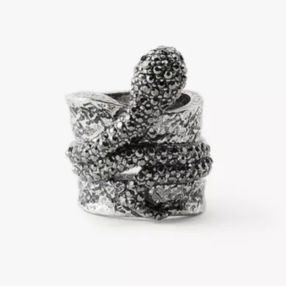 Zara Jewelry - Zara Sparkly Snake Ring
